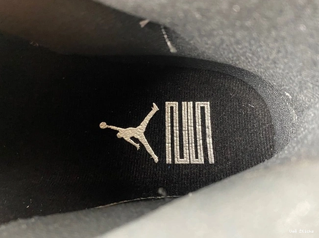 Blue Legend Jordan CT8012-104  692 (2024) 11 TopPick Retro 0725